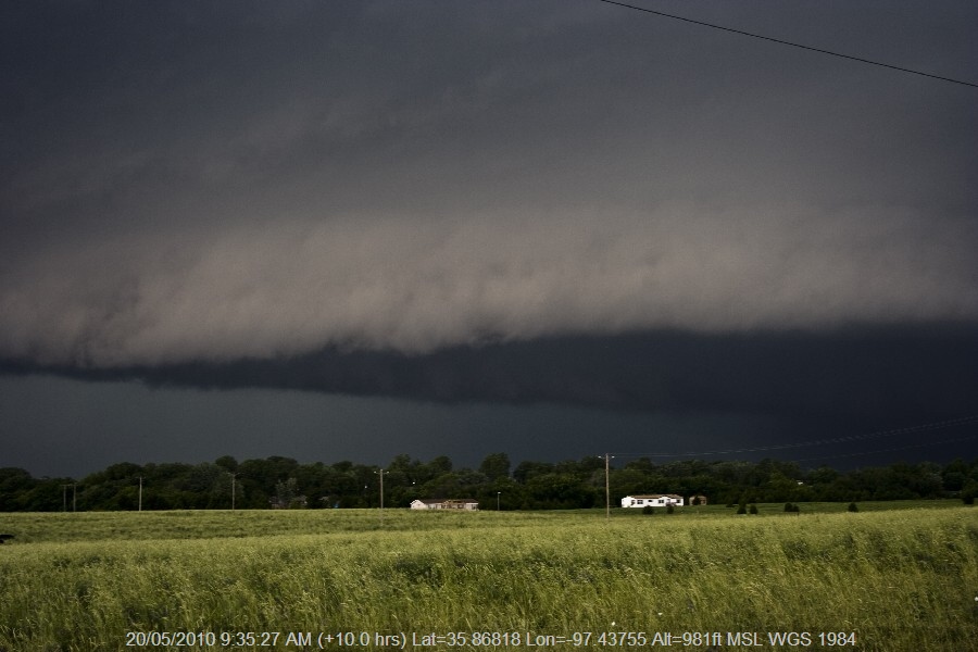 20100519jd48_supercell_thunderstorm_w_of_guthrie_oklahoma_usa