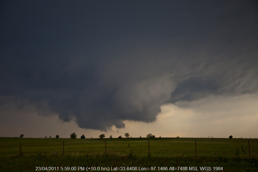 20110423jd23_supercell_thunderstorm_gainesville_texas_usa