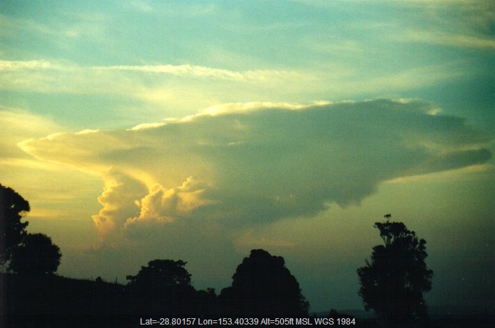 20001211mb04_thunderstorm_anvils_mcleans_ridges_nsw