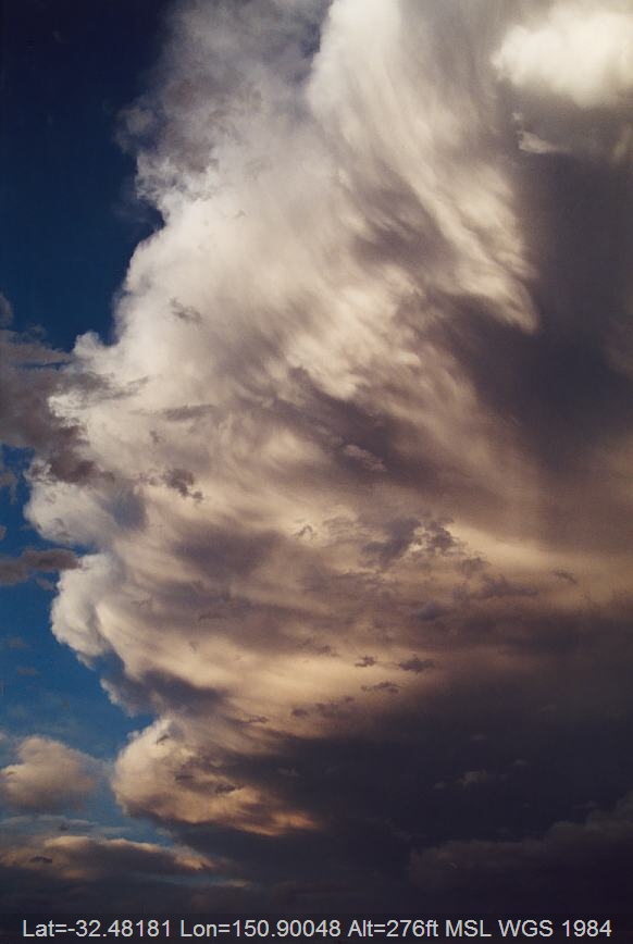20021013jd16_thunderstorm_anvils_jerrys_plains_nsw
