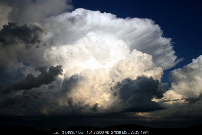 20051027jd14_thunderstorm_anvils_near_nowendoc_nsw
