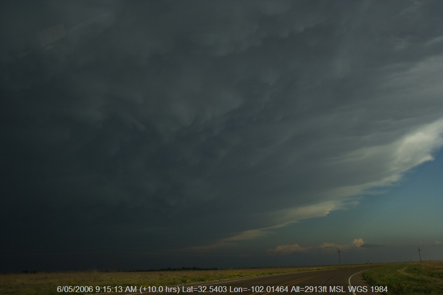 20060505jd16_thunderstorm_anvils_sw_of_patricia_texas_usa