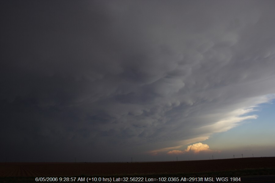 20060505jd27_thunderstorm_anvils_patricia_texas_usa