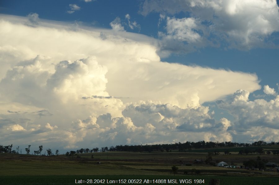 20090124mb64_thunderstorm_anvils_near_warwick_qld