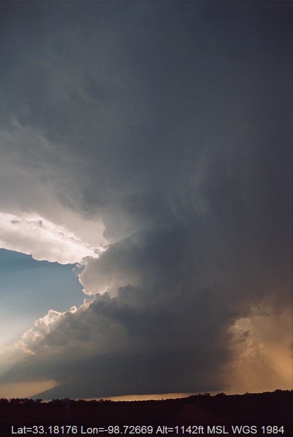 20030612jd22_thunderstorm_updrafts_near_newcastle_texas_usa