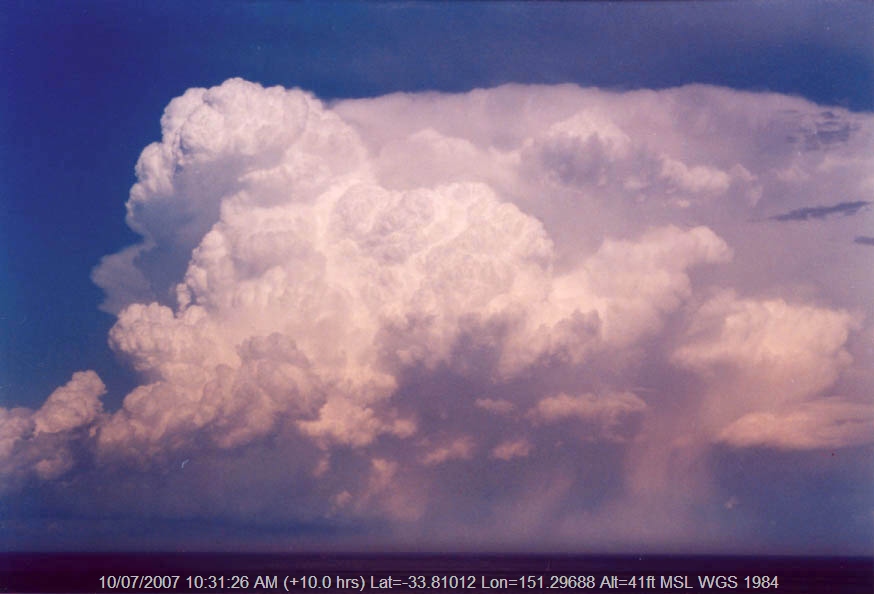 20040130jd03_thunderstorm_updrafts_near_manly_nsw