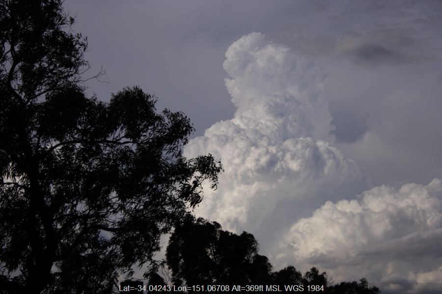 20070308jd48_thunderstorm_updrafts_near_sutherland_nsw