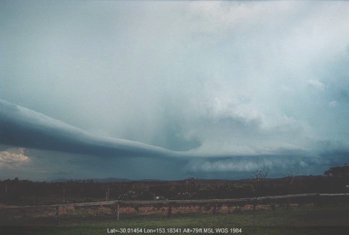 20001105jd30_thunderstorm_wall_cloud_corindi_beach_nsw