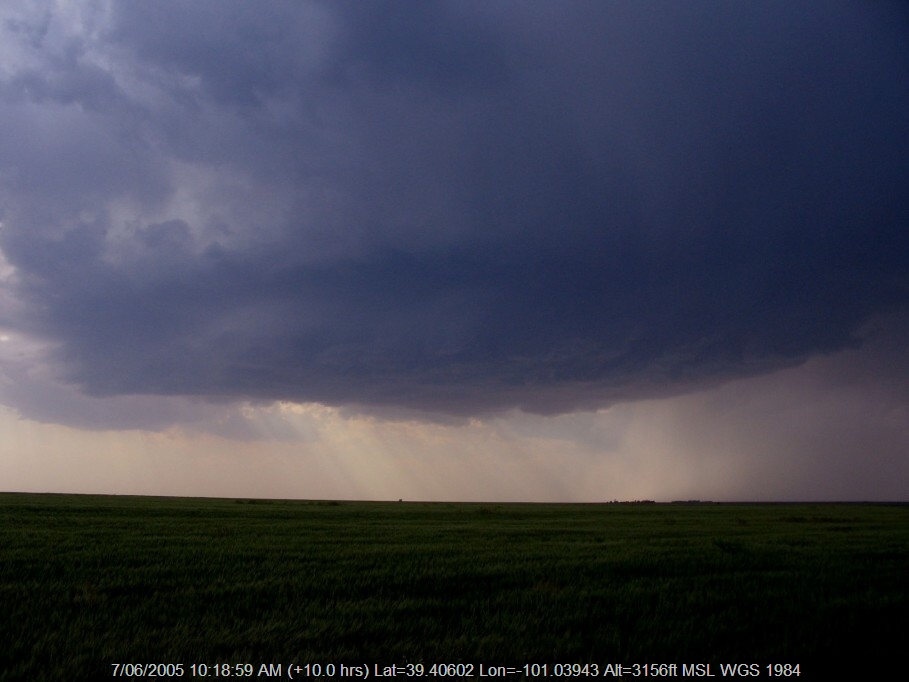 20050606jd03_thunderstorm_wall_cloud_colby_kansas_usa