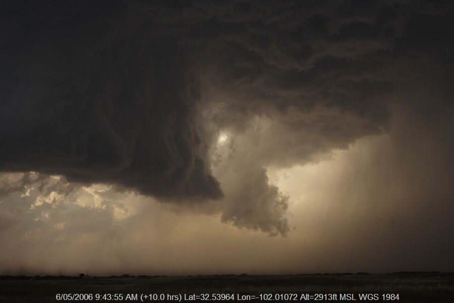 20060505jd33_thunderstorm_wall_cloud_patricia_texas_usa