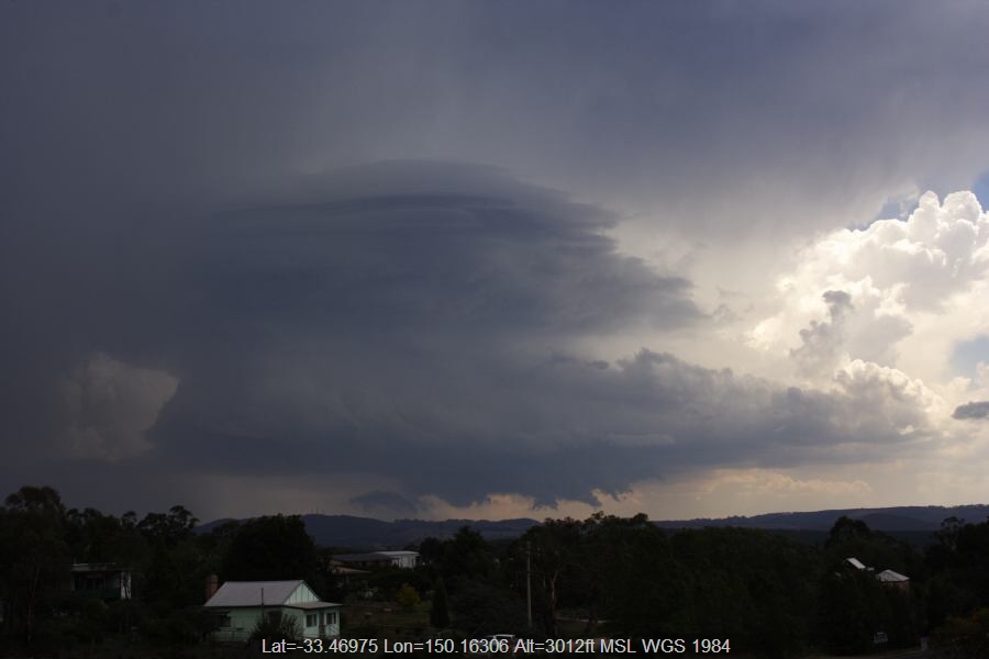 20070207jd18_thunderstorm_wall_cloud_near_lithgow_nsw