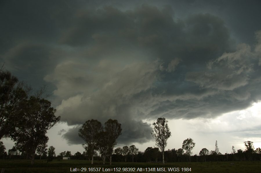 20081115mb38_thunderstorm_wall_cloud_myrtle_creek_nsw