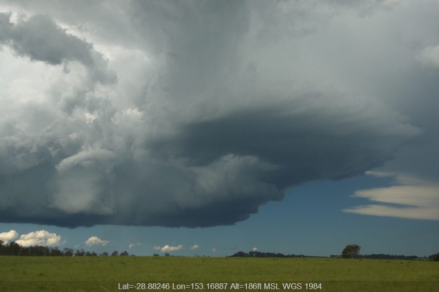 20081230mb053_thunderstorm_wall_cloud_mckees_hill_nsw