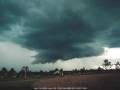 20001121jd35_thunderstorm_wall_cloud_banana_qld