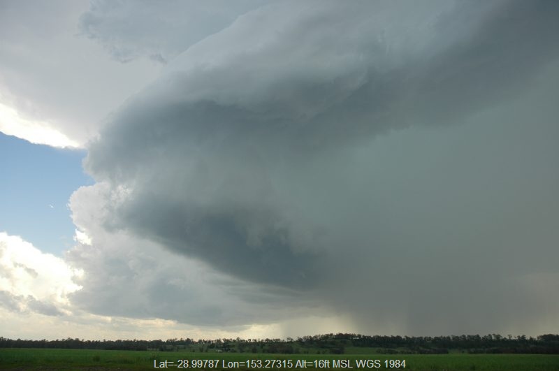 20041223mb32_precipitation_cascade_near_coraki_nsw