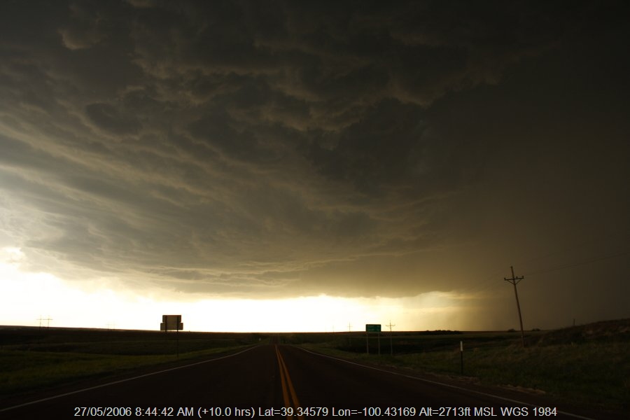 20060526jd13_precipitation_cascade_sw_of_hoxie_kansas_usa