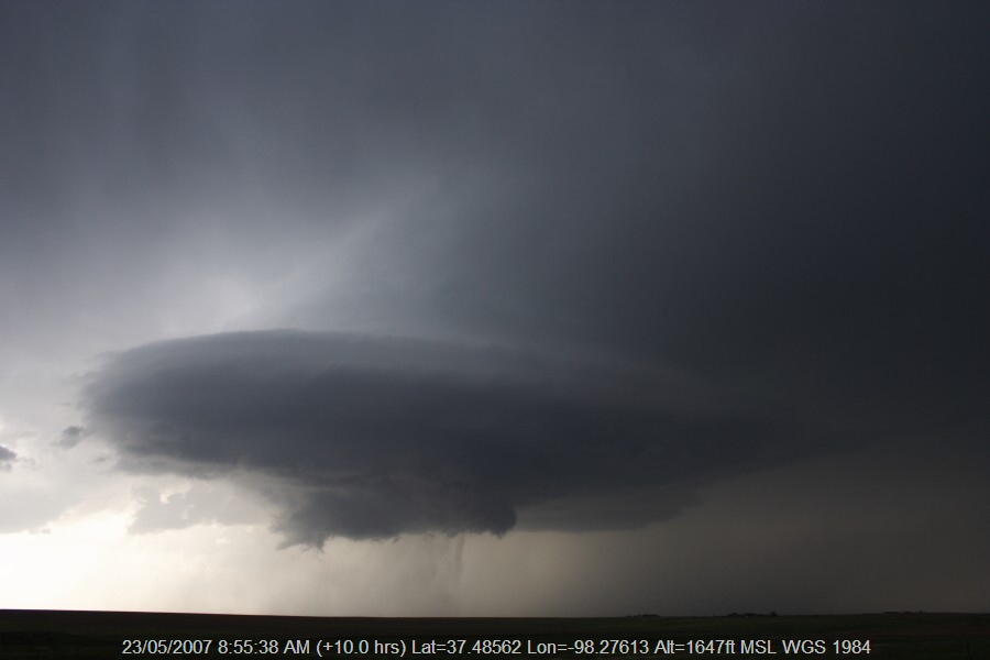 20070522jd051_precipitation_cascade_near_st_peters_kansas_usa