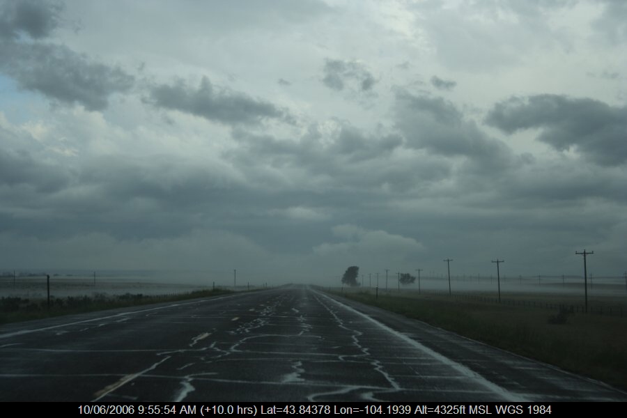 20060609jd71_fog_mist_frost_s_of_newcastle_wyoming_usa