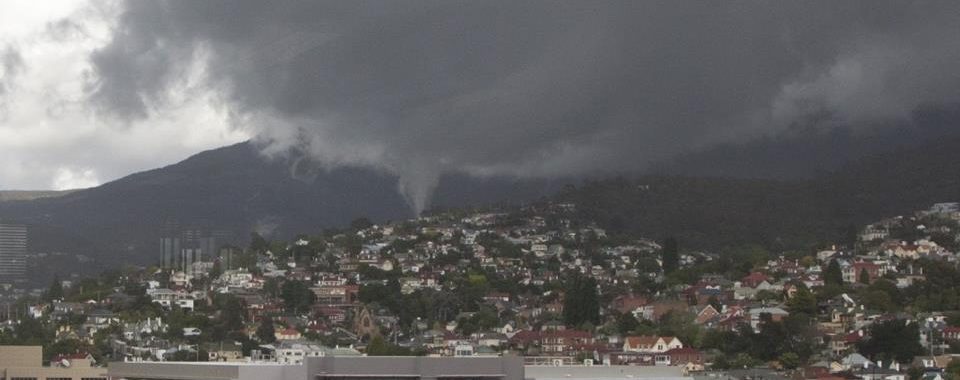 Tornado Hobart Tasmania 9 November 2012 - Extreme Storms