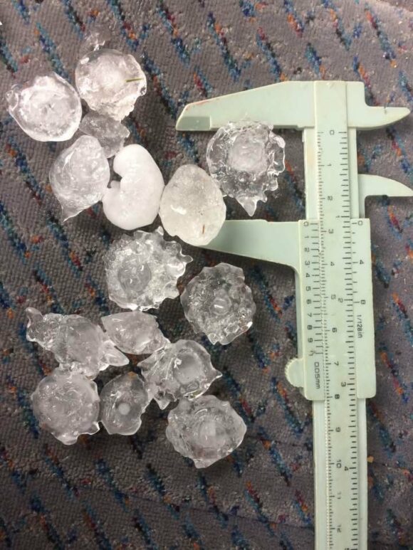 Hail to 2.5cm E of Lithgow #hail #hailstorm #storm