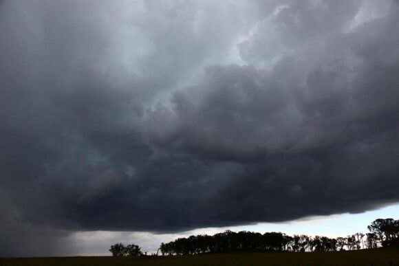 Base about to dump NE of Guyra