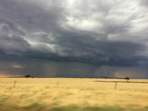 S of Kerang cell that split SE from the cell heading towards Kerang