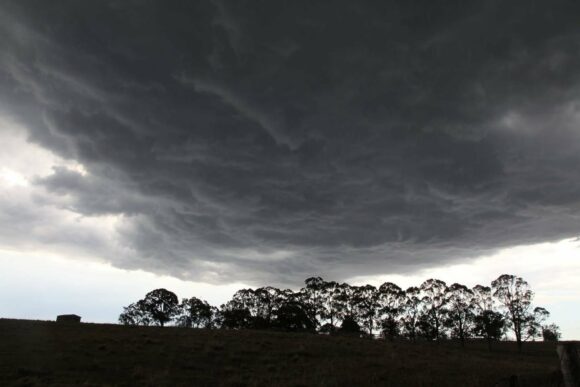 Ok I noted that this base was the next black core in the making!  I did note an updraft rapidly rising above this before