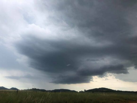 Base taking in moisture - second Bredbo cell moving into no mans land
