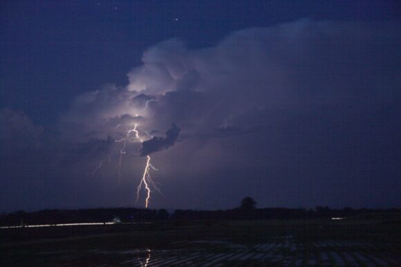 I was going through pics once I got back to Windsor and alas I savoured one lightning picture! I didn't even think it wa
