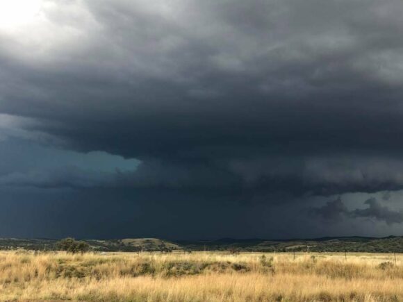 Green tinge above the inflow