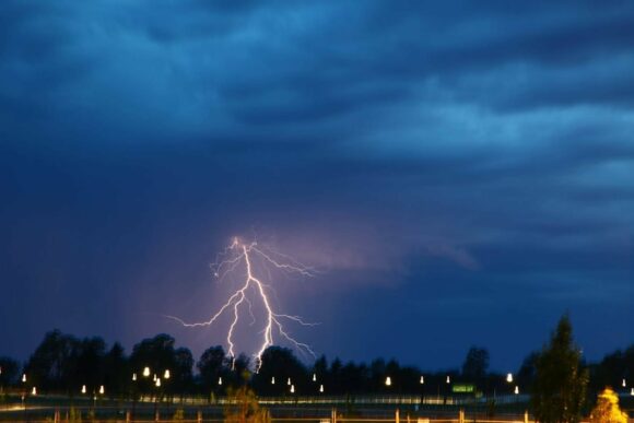 Staccato (or branched) lightning
