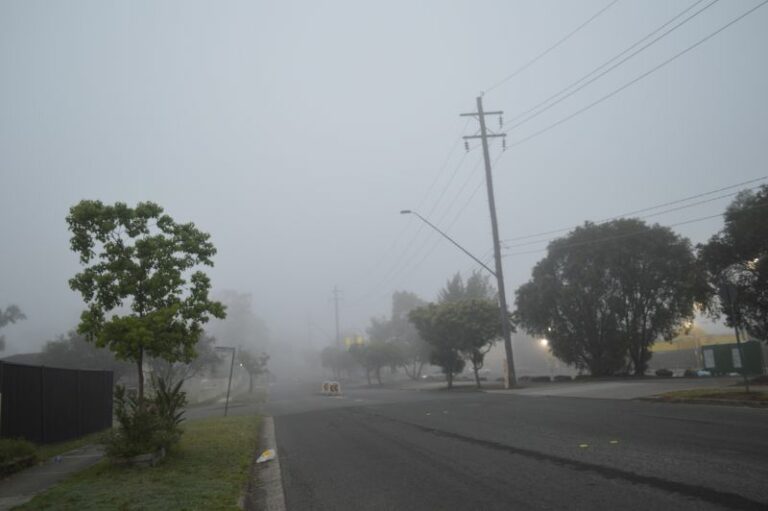 Morning Fog Clears to a Hot Day then Followed by Evening Storm - Sydney ...